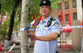 冰城老民警：岁月为尺  丈量护考路上的坚守与温情