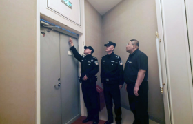 不放过一处隐患  冰城公安为城市烟火气保驾护航