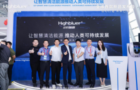 全球首款AI智能充电桩—小充嗨跑旗下星舰惊艳亮相上海CPSE展会