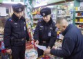 冰城公安“查宣并举”织密烟花爆竹安全网