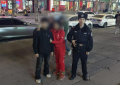 暖心寻回！南岗分局民警巡逻中快速救助认知障碍走失男孩